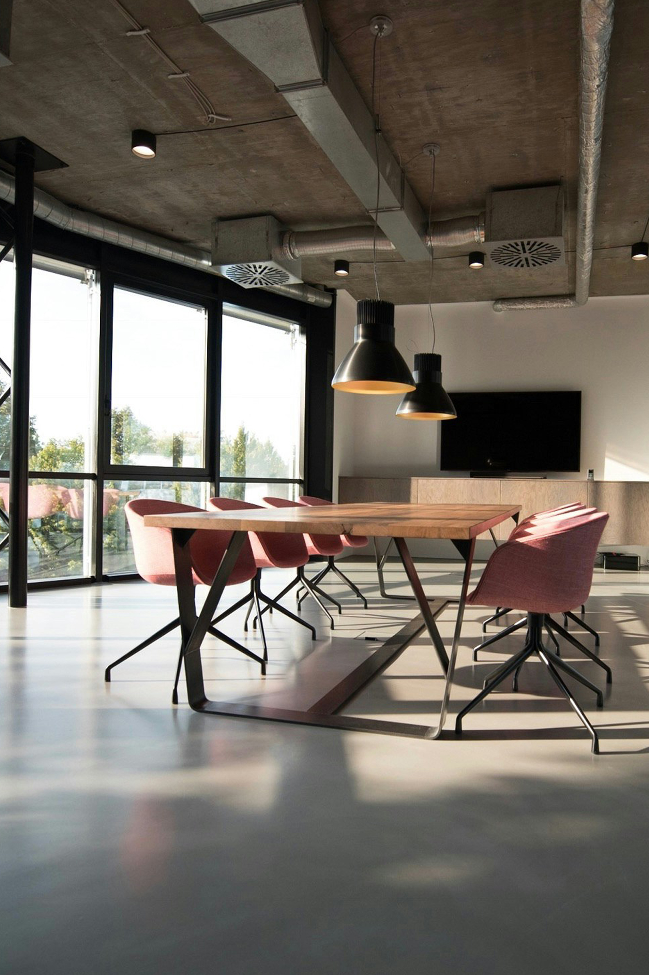 Luft ist unsichtbar, ihre Wirkung nicht. Wenn Meetings die Luft rausnehmen.