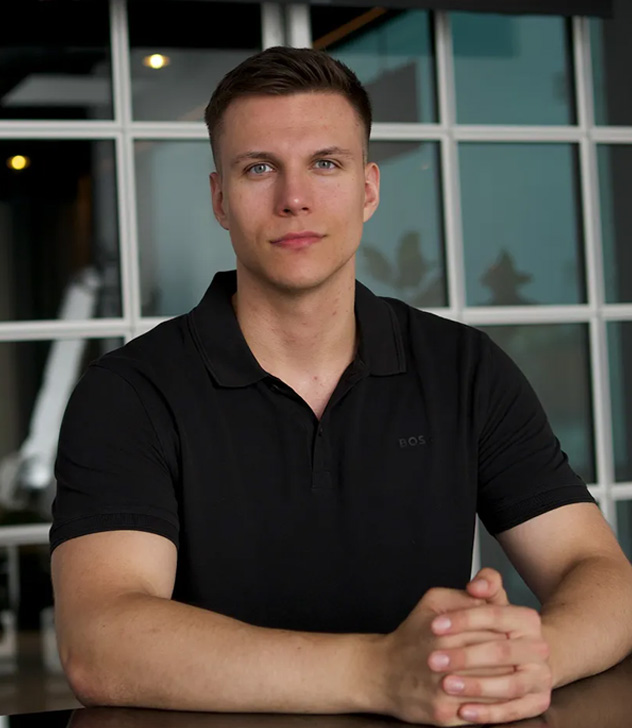 65aa8d3bd6a5d14b823cadf1_GLK Media - Henrik Grünhoff (1).jpg