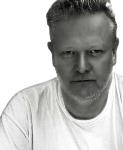 seo-leo-kobes-247x300-removebg-preview.png