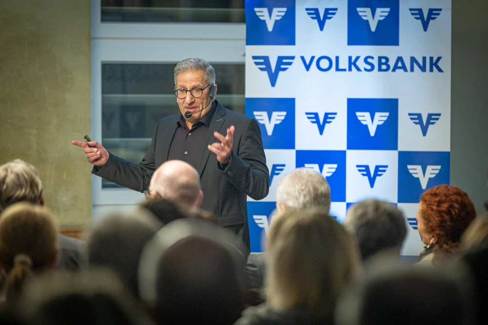 Martin Matheo auf einem Vortrag zum Thema Mist von gestern 