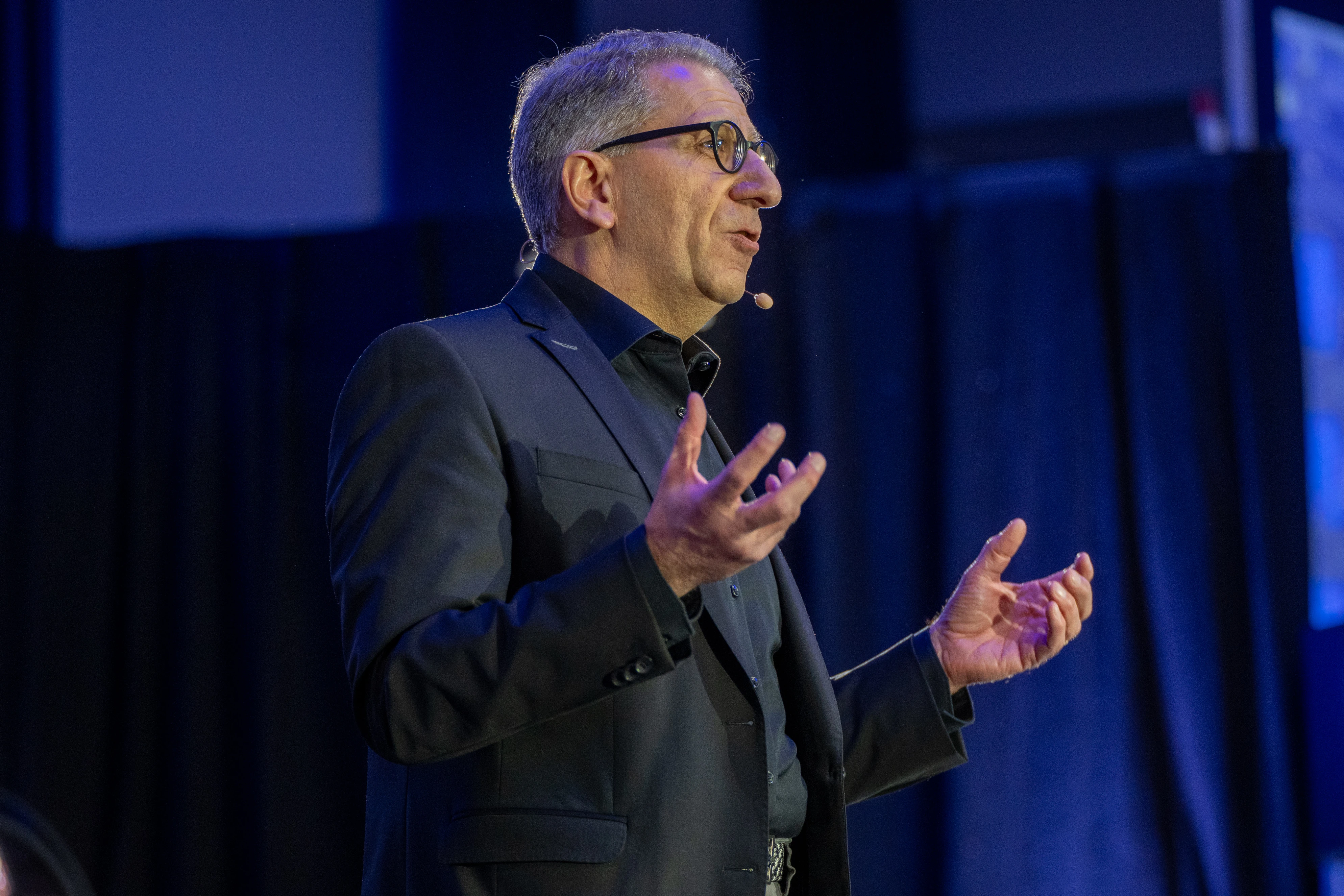 Martin Matheo Doeller bei einer Keynote