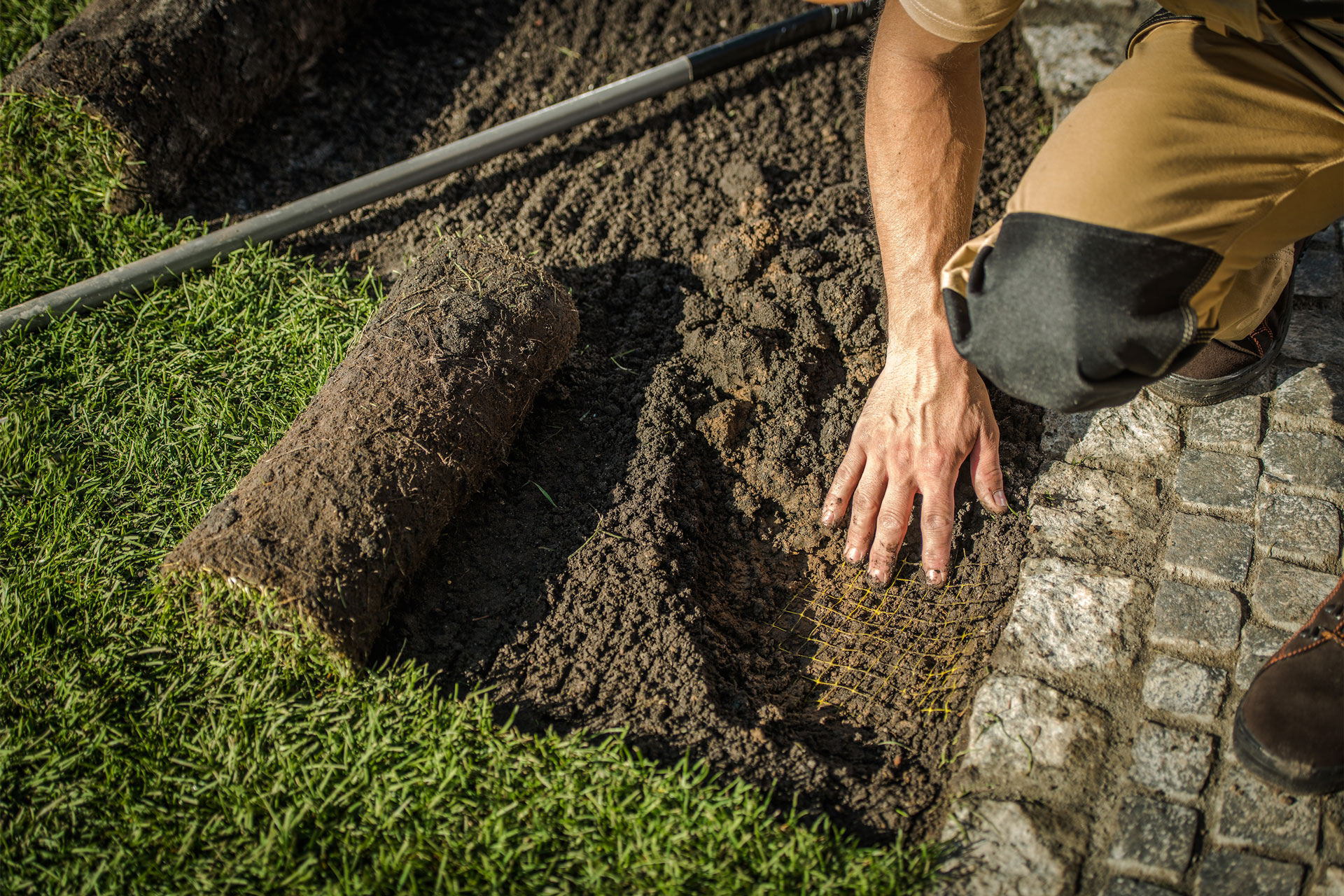 Rollrasen & Rasen vom Profi in und um München Gartengestaltung und