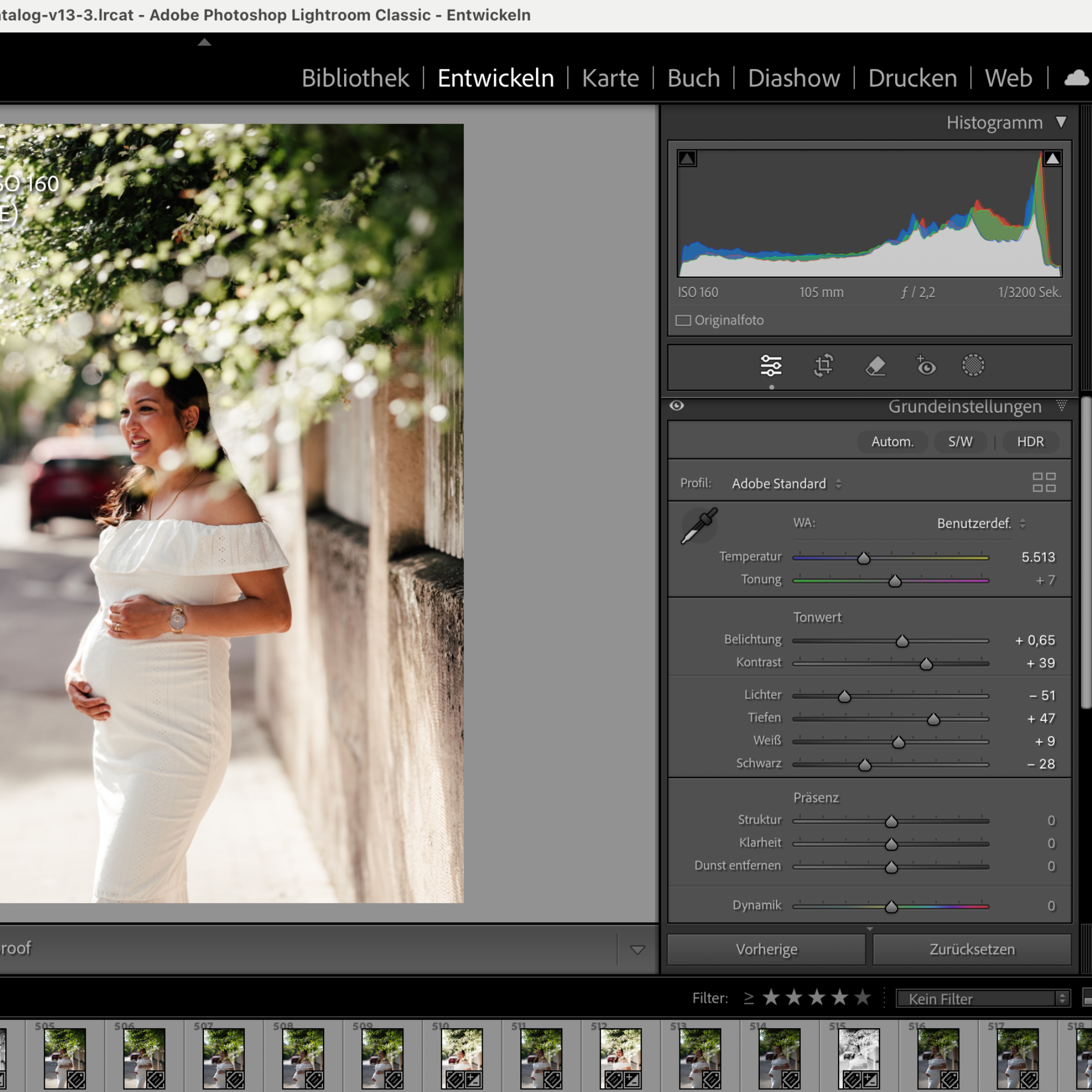 Aesthetic Phone Mockup Instagram Post-4.png