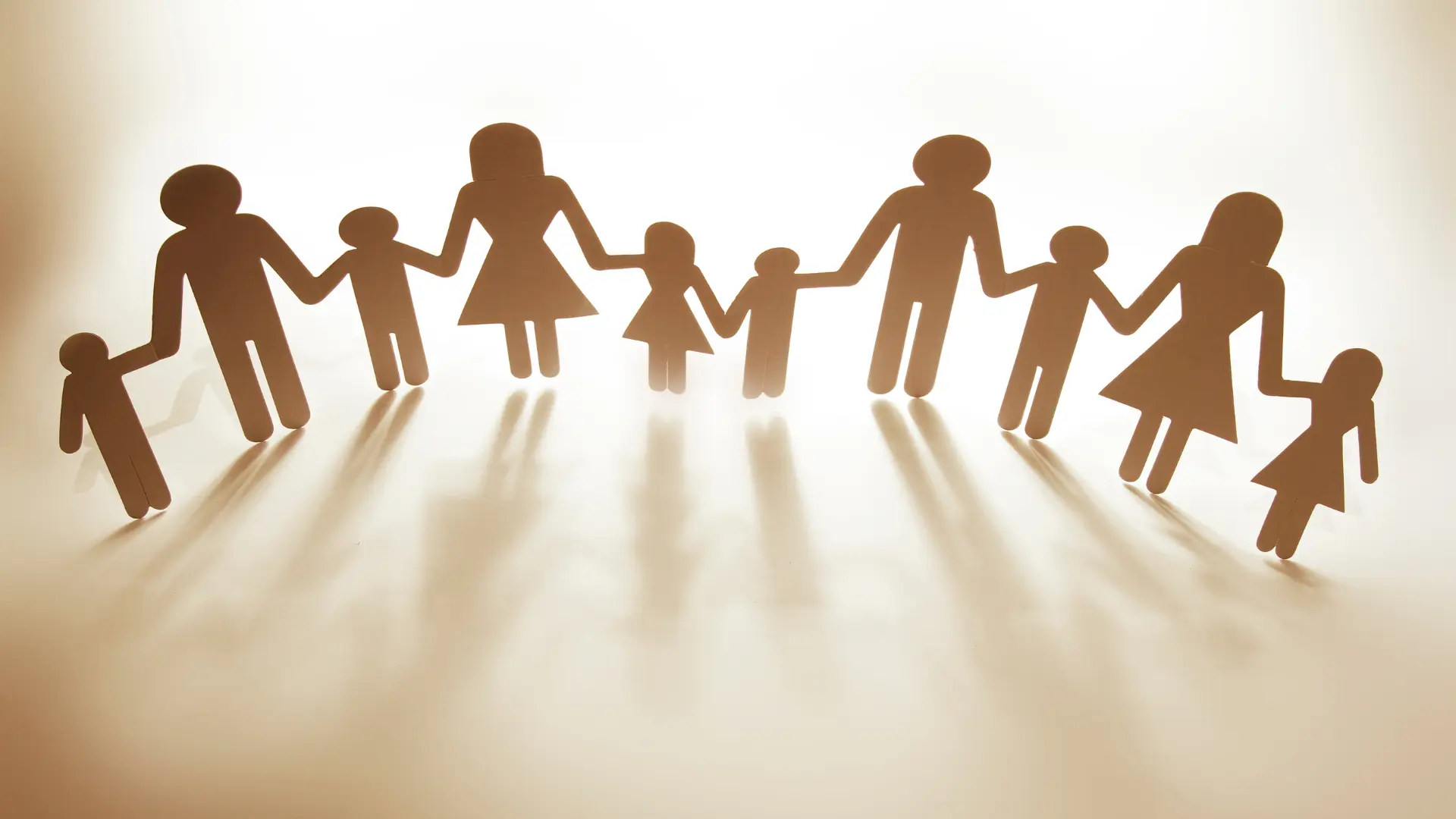 Familie Papierschnitt.webp