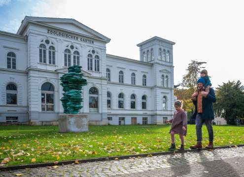 Der-Gruene-Zoo-Vor-dem-Eingang