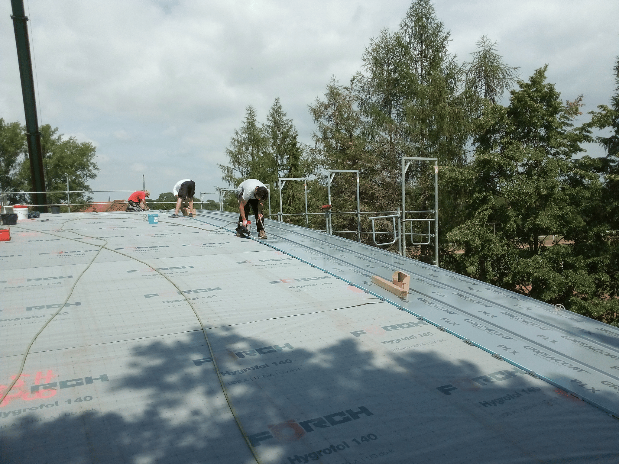 Dach Komplett_Bild2_komprimiert.png