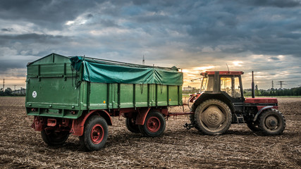 Traktor feld www.jpg
