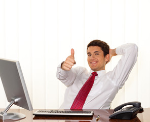 glücklicher Unternehmer stockfoto.jpg