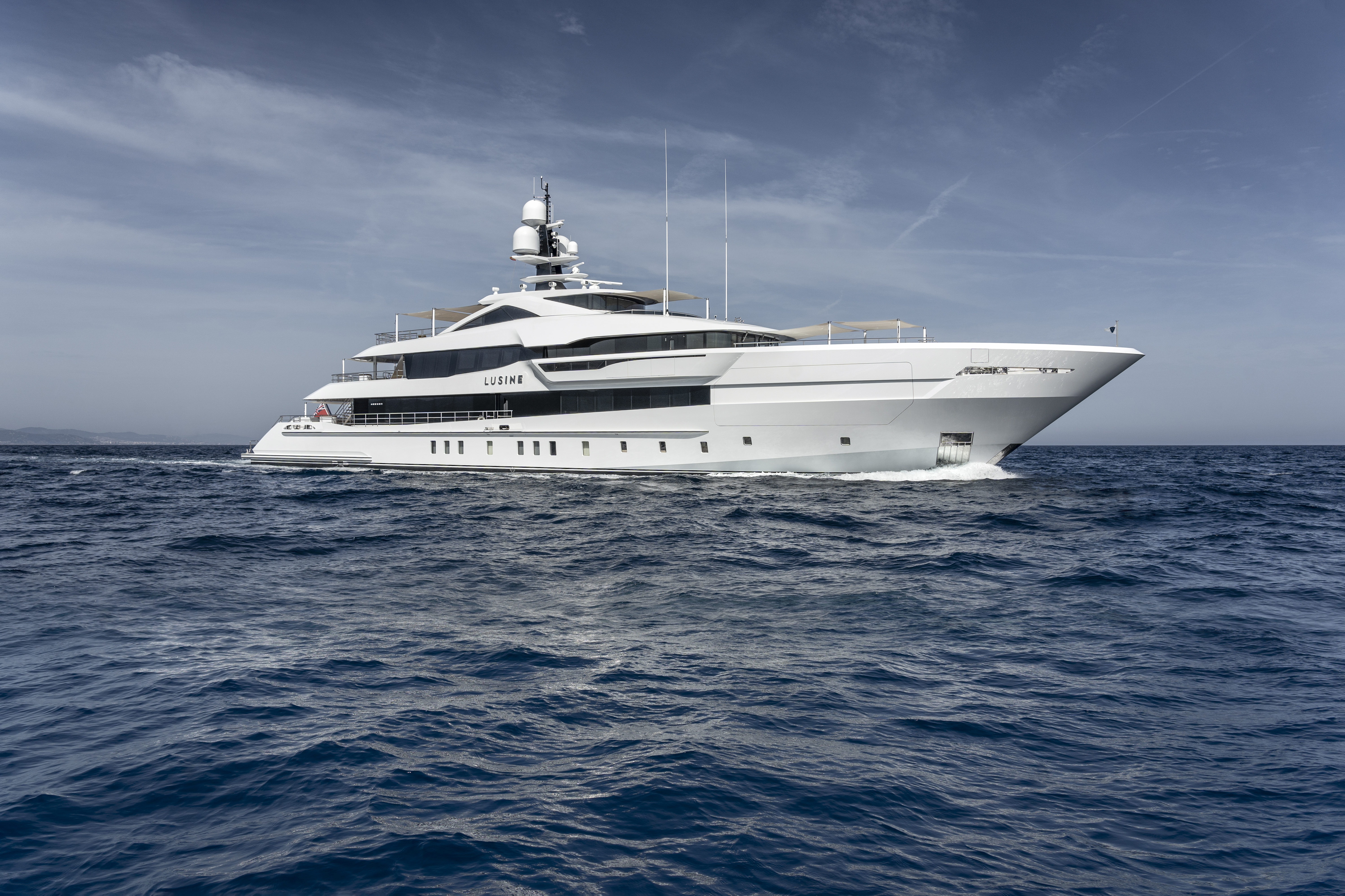 907 111 LUSINE HEESEN YACHTS Photo DC.jpg