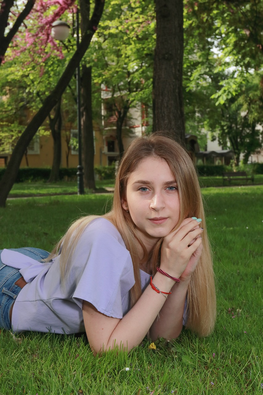 Elena R.