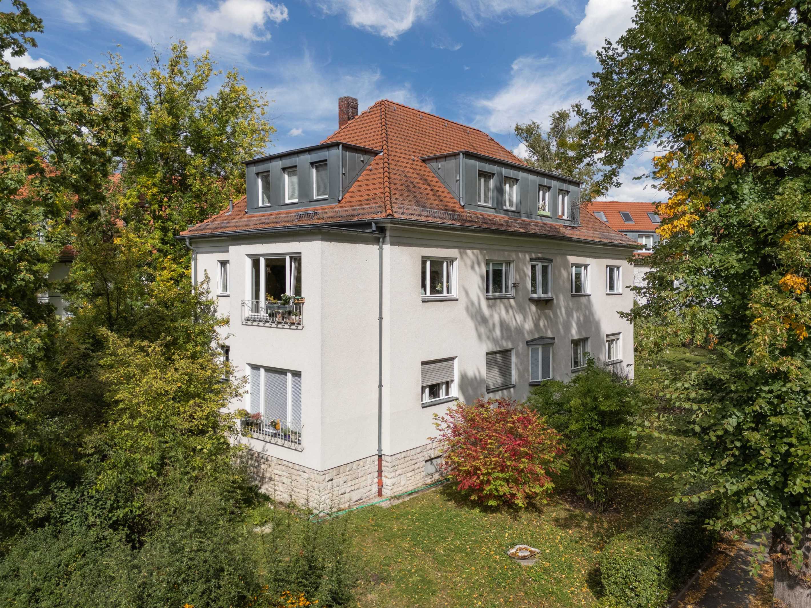 Takustraße 45 2012.jpg