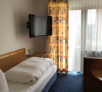 Screenshot 2025-10-10 at 07-36-20 Gasthof Hotel Herderich - Einzel- und Doppelzimmer.png
